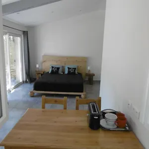  Maison d'hôtes Pied A Terre Au Coeur Du Luberon, Provence